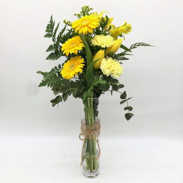 Tulipanes,gerberas y astromelias en jarrón